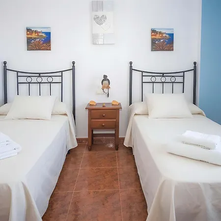 Sin Cocina Centrico Con Aire Acondicionado Terraza Azotea Compartida *